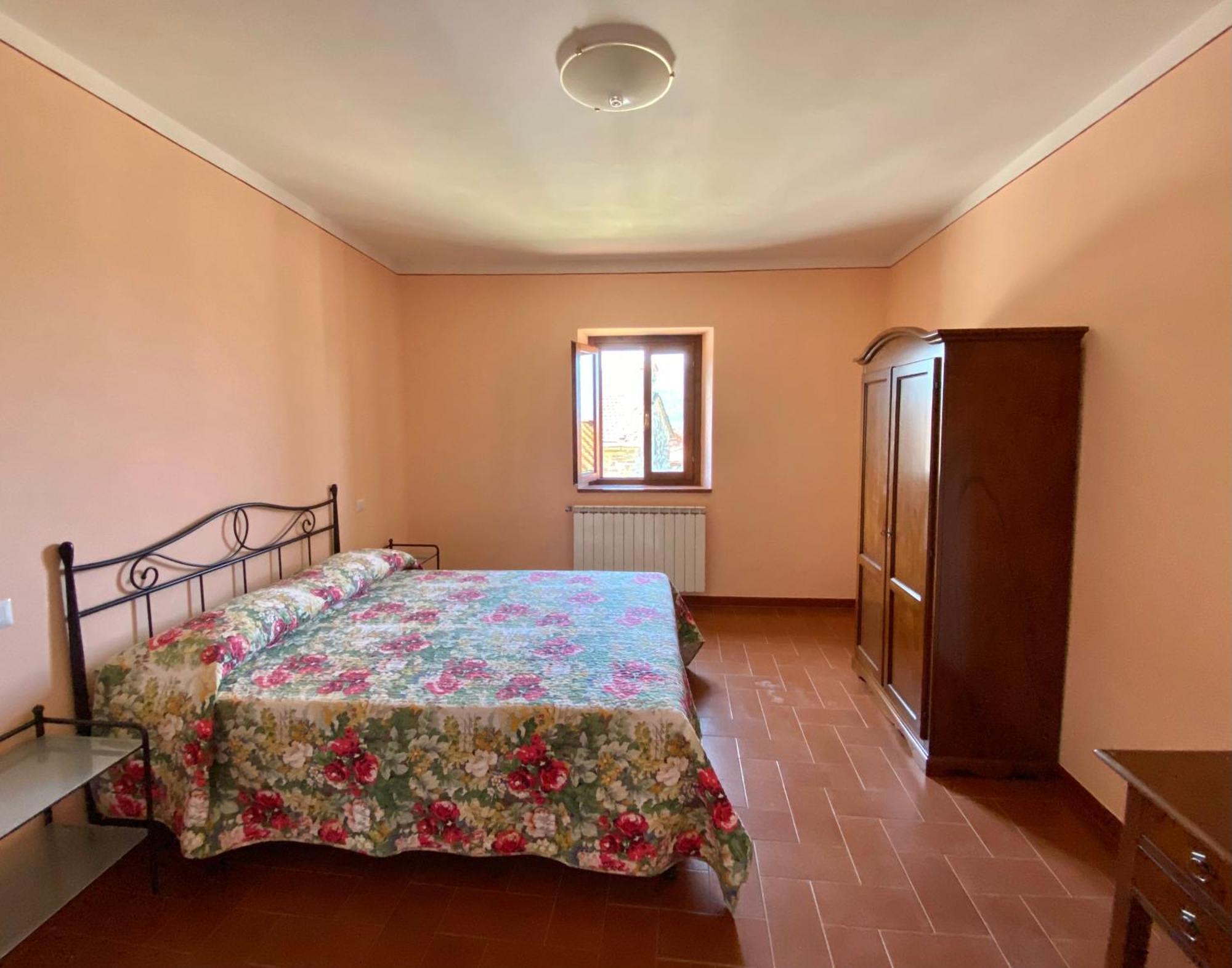 Agriturismo Vezzano 丘西-德拉弗娜 外观 照片